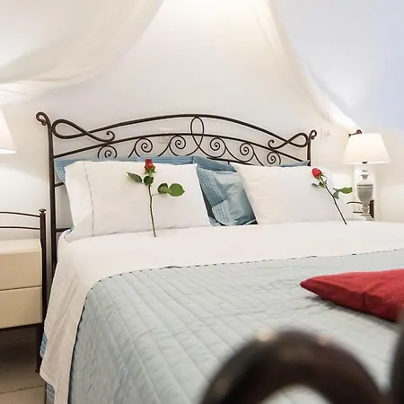 Yades - Sea View - Adults Only Apart Otel