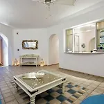 Lejlighedshotel Yades - Sea View - Adults Only 4*