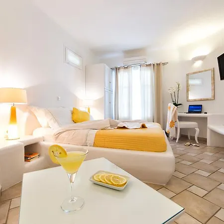 Hotel apartamentowy Yades - Sea View - Adults Only Nausa