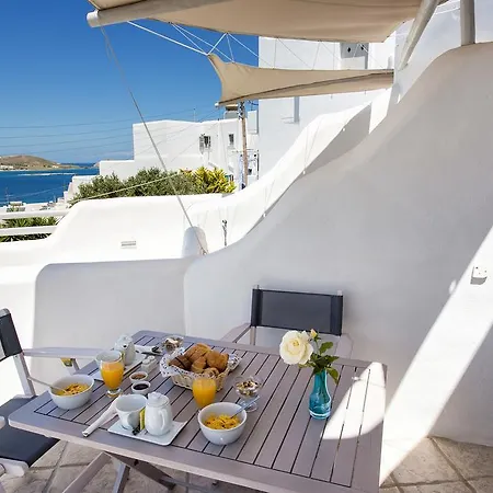 Lägenhetshotell Yades - Sea View - Adults Only Náousa